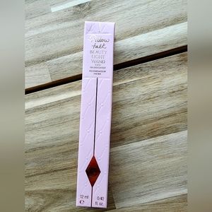 Brand New Charlotte Tilbury Beauty Light Wand Highlighter in Pillow Talk Medium